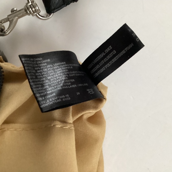 Stone Mountain Gray and Black Leather and Poly Crossbody Purse Shoulder Bag - Picture 8 of 10